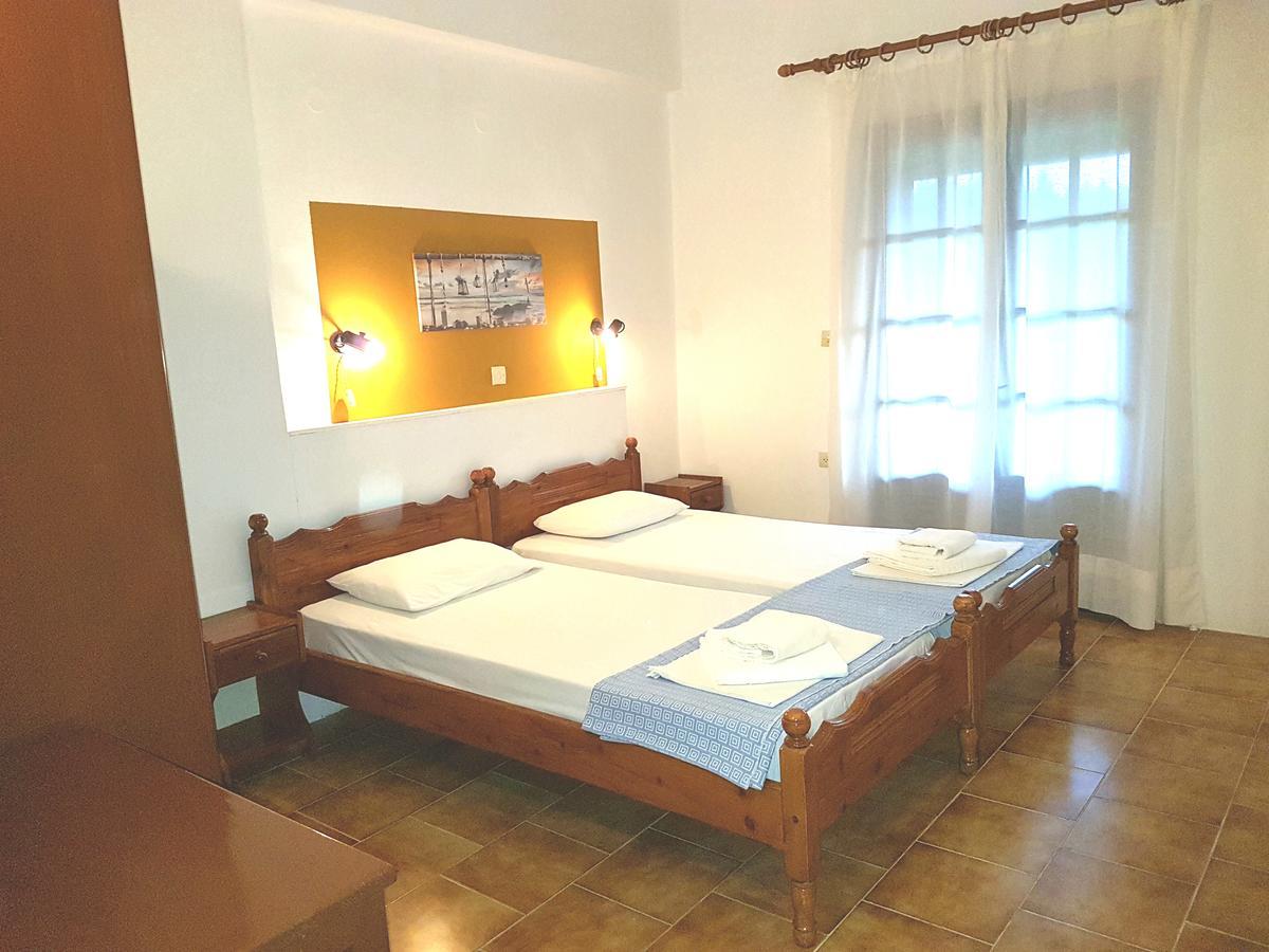 Alexandros Studios Mesongí Екстериор снимка
